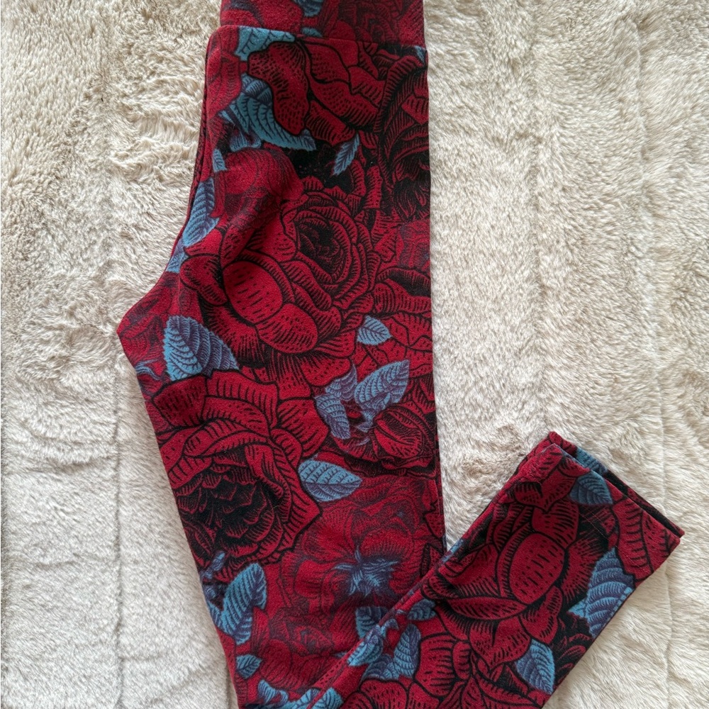 LuLaRoe Red and Blue Floral Leggings